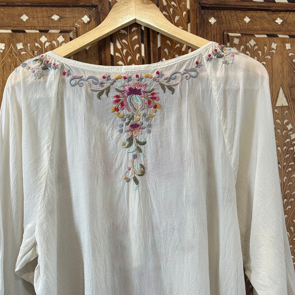 Embroidered Floral Cream Top - Picture 5 of 9